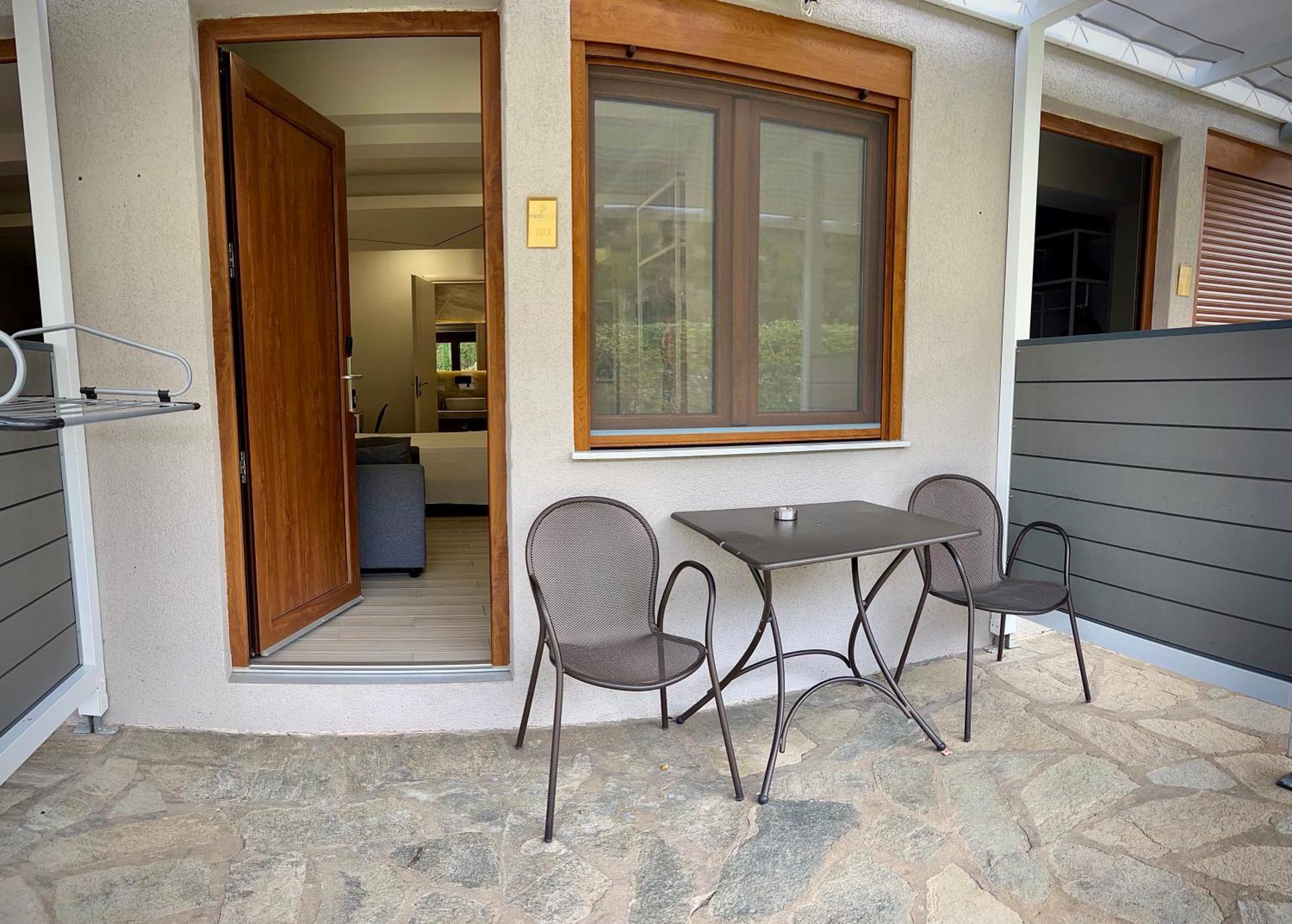 Porto Portes Suites 尼坡帝 外观 照片