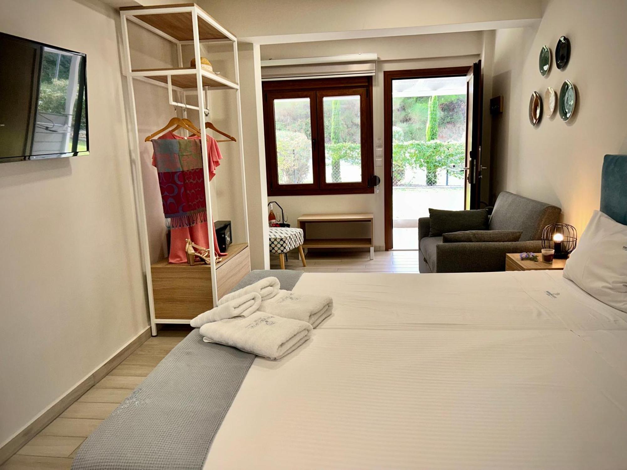 Porto Portes Suites 尼坡帝 外观 照片
